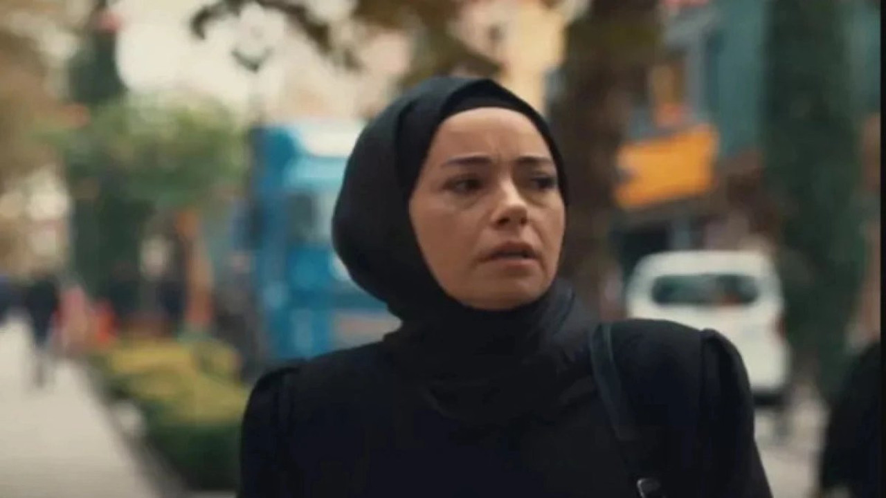 Özgü Namal'ın tesettüre girdiği dizideki tarikat ismi tartışma yarattı. Yapım şirketinden flaş hamle geldi