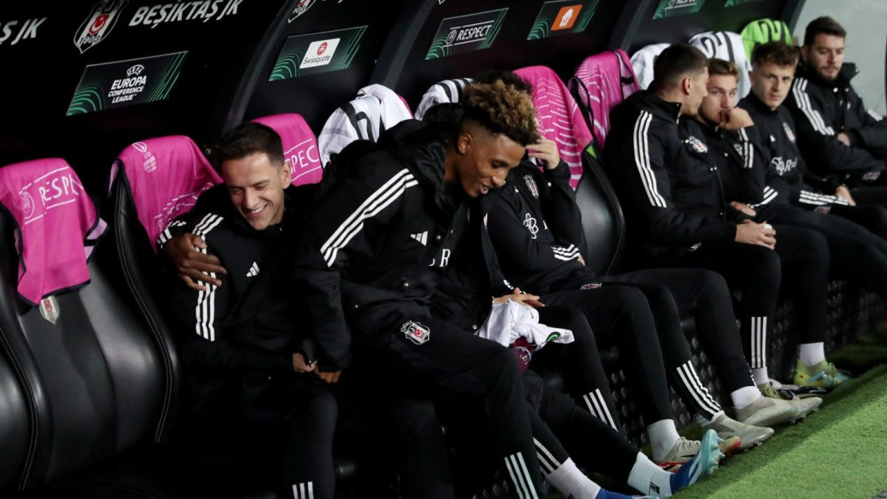 Fernandes yedek kulübesinde Hadziahmetovic'in kucağına oturdu