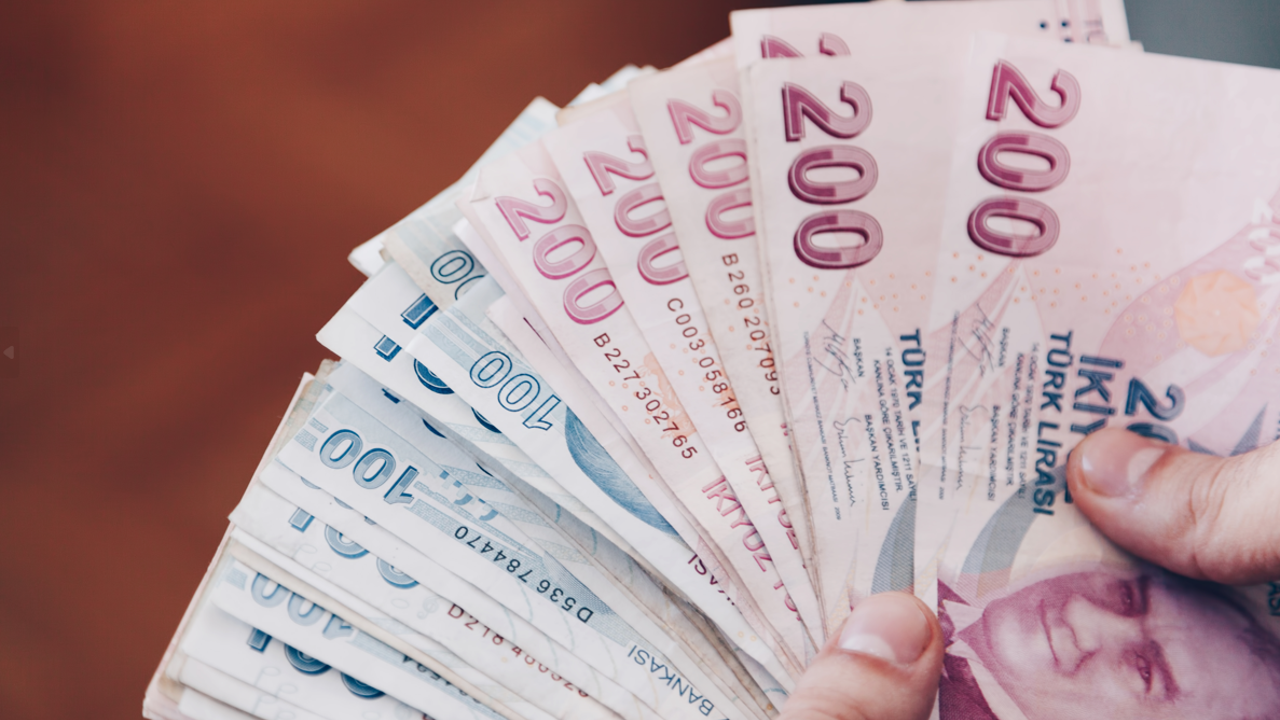 Asgari ücretle birlikte bir ücret daha artacak. Bir ilk gerçekleşecek