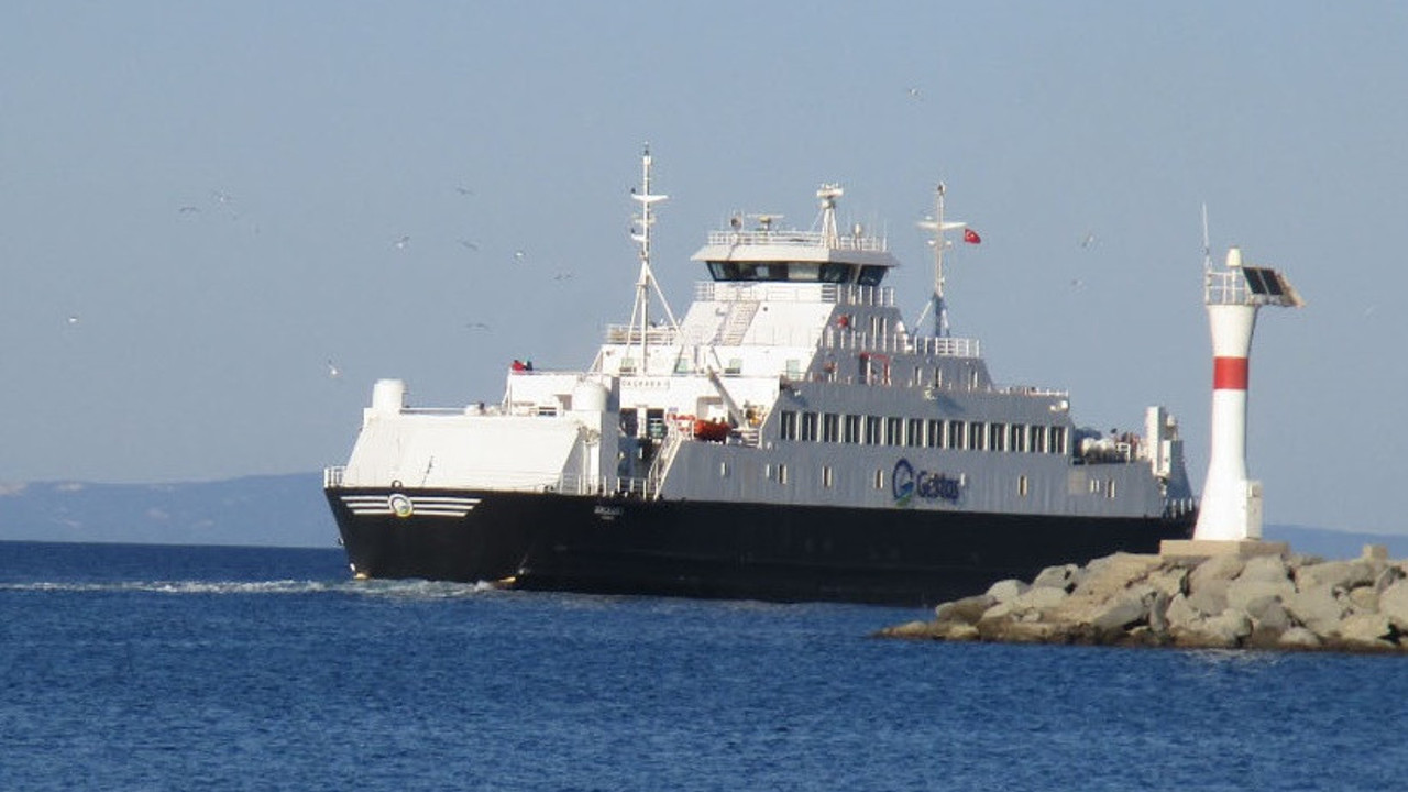 Feribot seferlerine fırtına engeli (04 Aralık 2023)