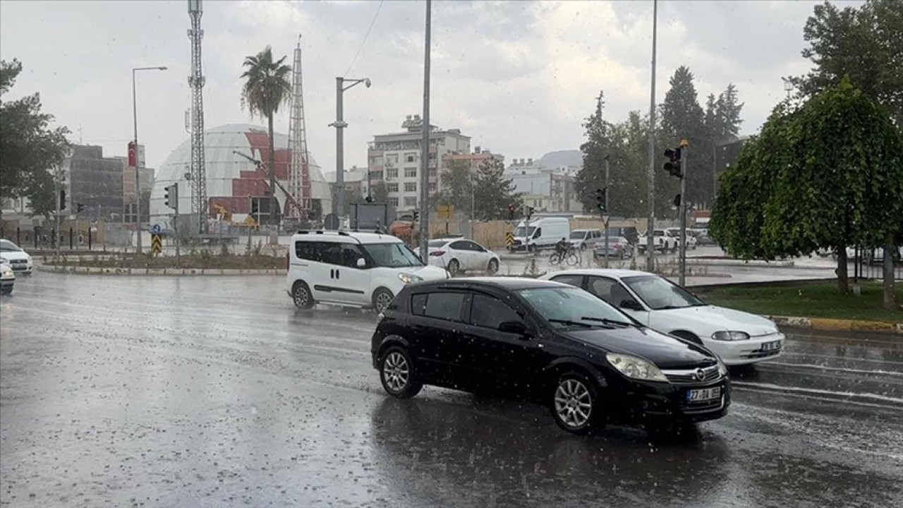 Meteoroloji’den 5 il için kritik uyarı. Bu akşam vuracak, yarına kadar sürecek