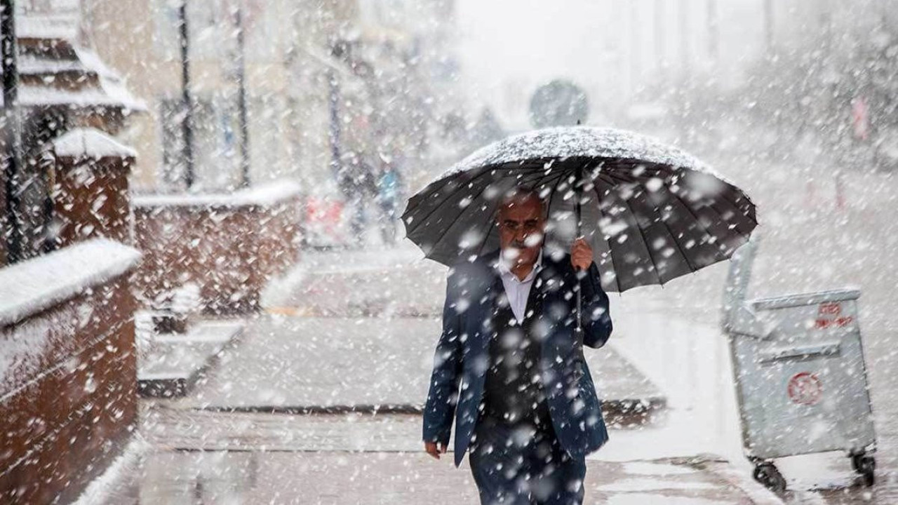 İstanbul'a kar geliyor. Meteoroloji tarih verdi