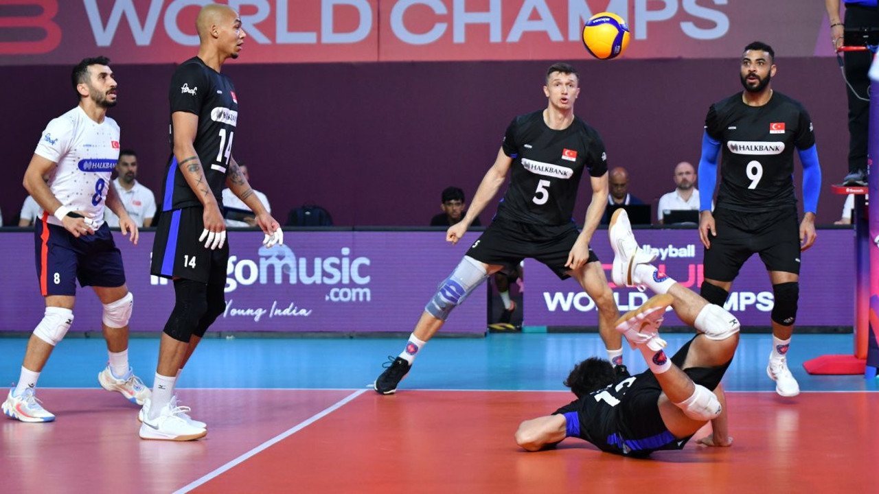 Halkbank Dünya Şampiyonası'nda yarı finalde. Brezilya takımını devirdi