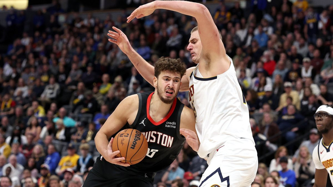 Milli yıldızımız Alperen, Jokic'e yine geçit vermedi. 4 maçta 3 galibiyet!