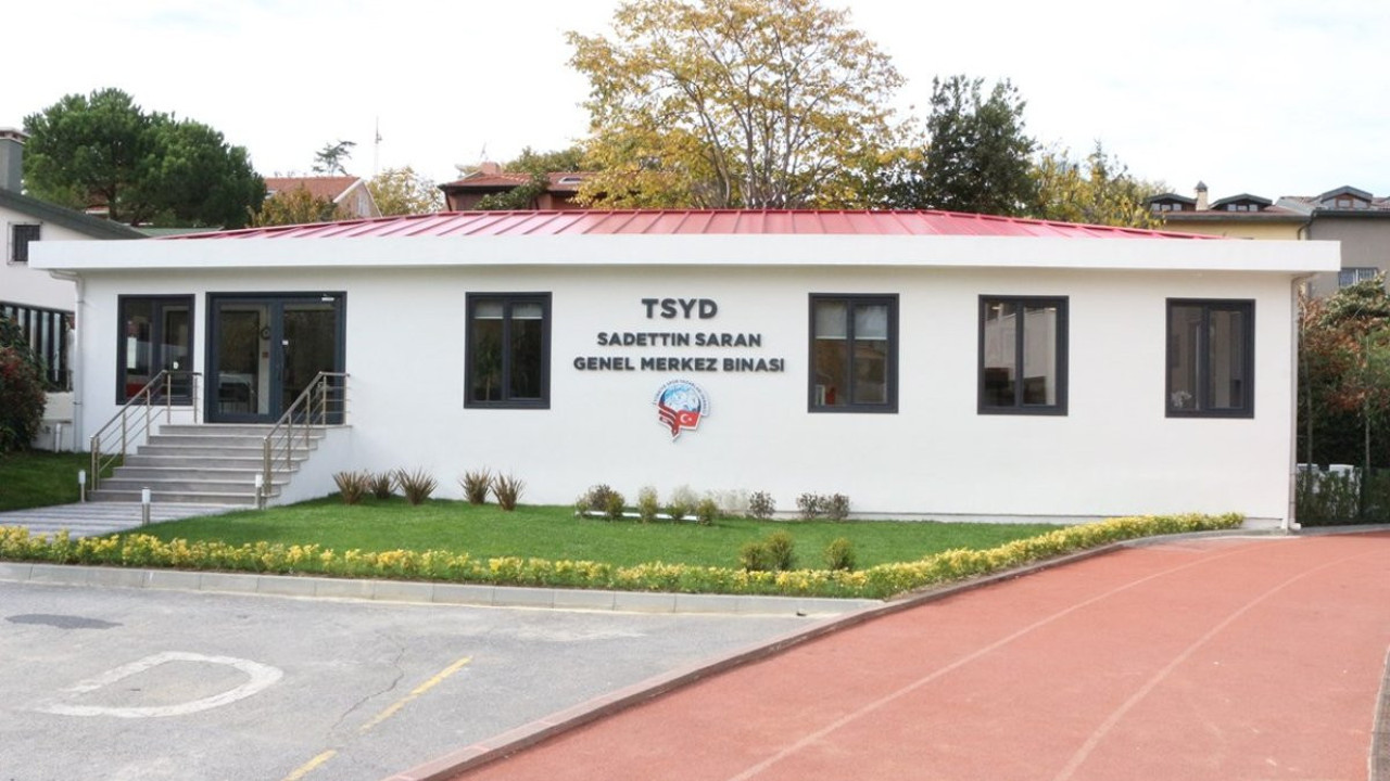 TSYD'den taraflı gazetecilere büyük yaptırım. Herkese mesaj olarak gönderildi