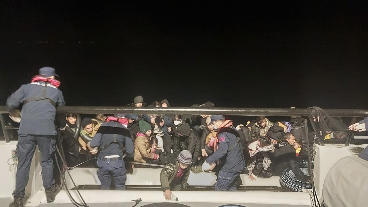 Çanakkale açıklarında 76 kaçak göçmen yakalandı