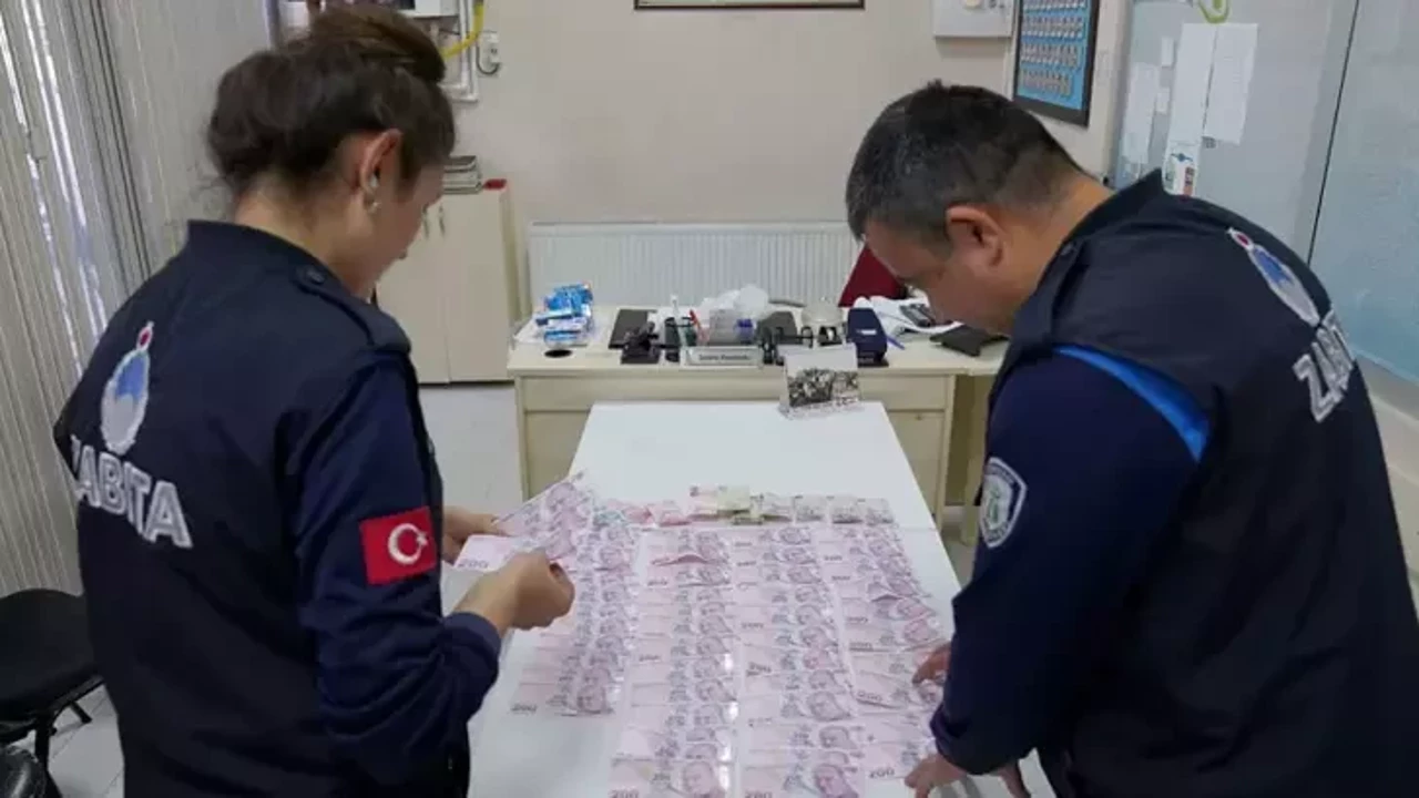 Dilencinin üstünden çıkan para herkesi şaşırttı