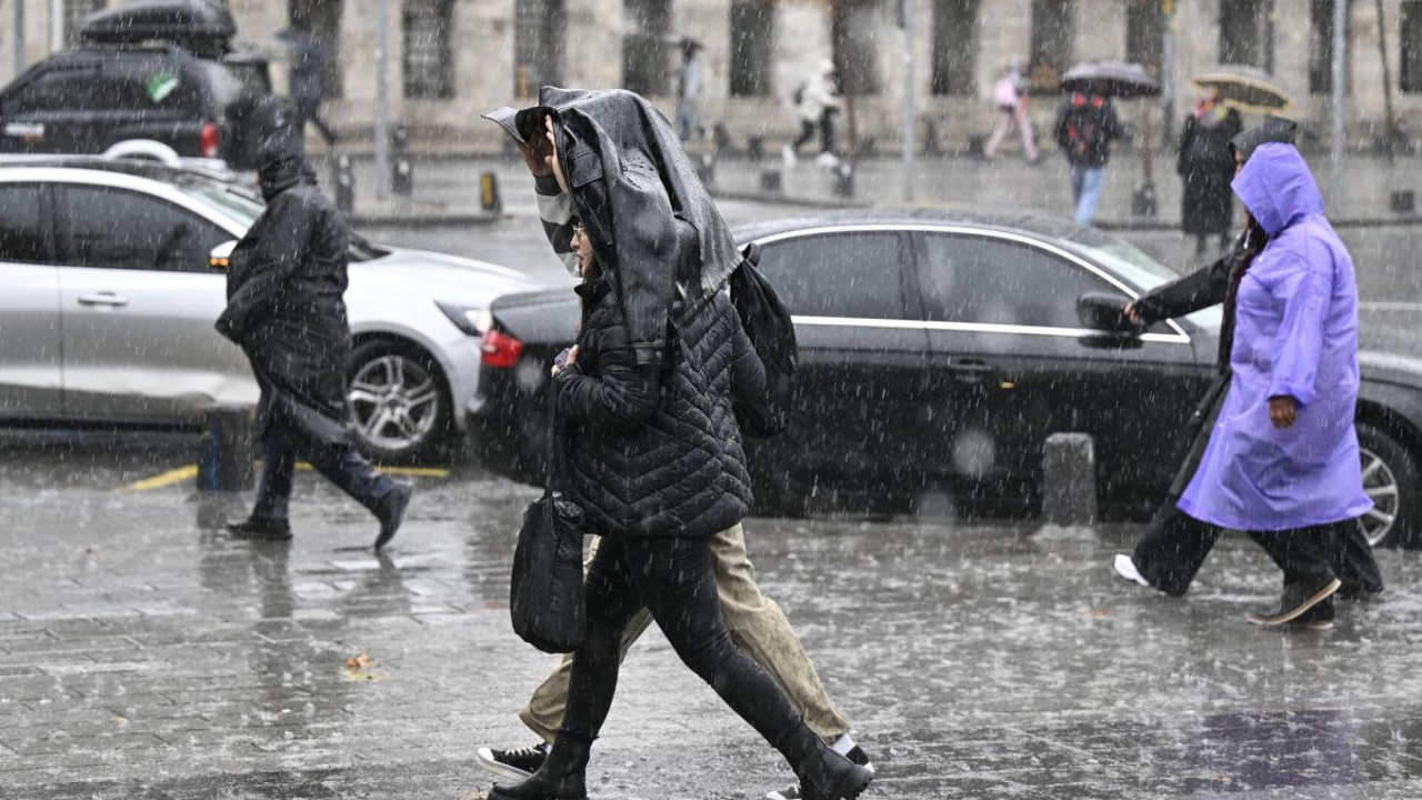 İstanbul dahil 17 ile sarı ve turuncu uyarı geldi. Meteoroloji alarma geçti