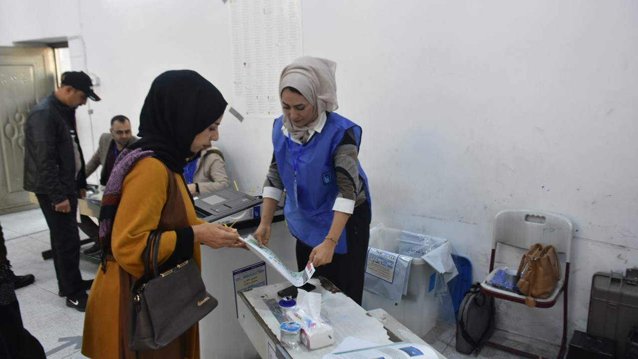 Kerkük'te halk 18 yıl sonra yerel seçimler için sandık başında