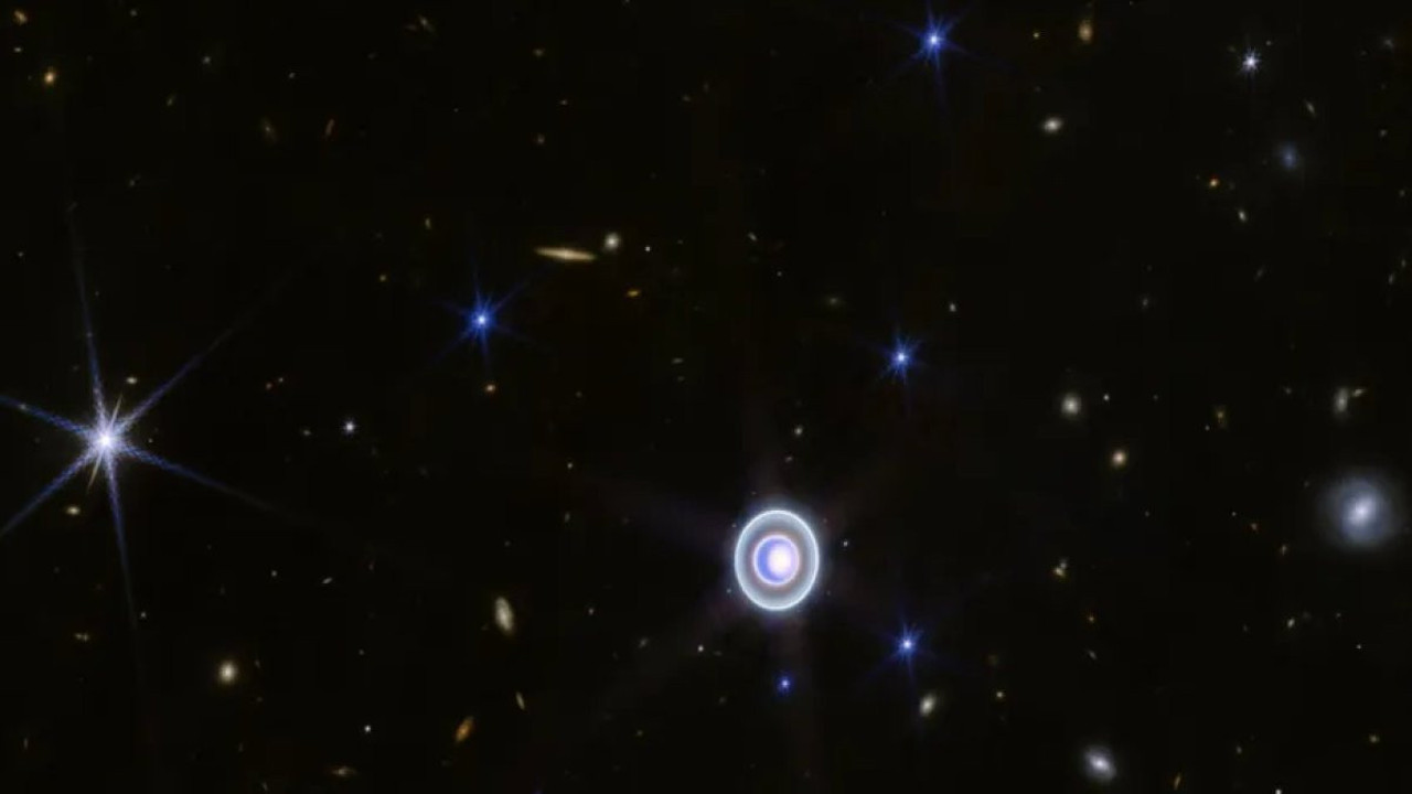 James Webb'ten büyüleyen kare: Uranüs'ün şimdiye kadarki en net fotoğrafı