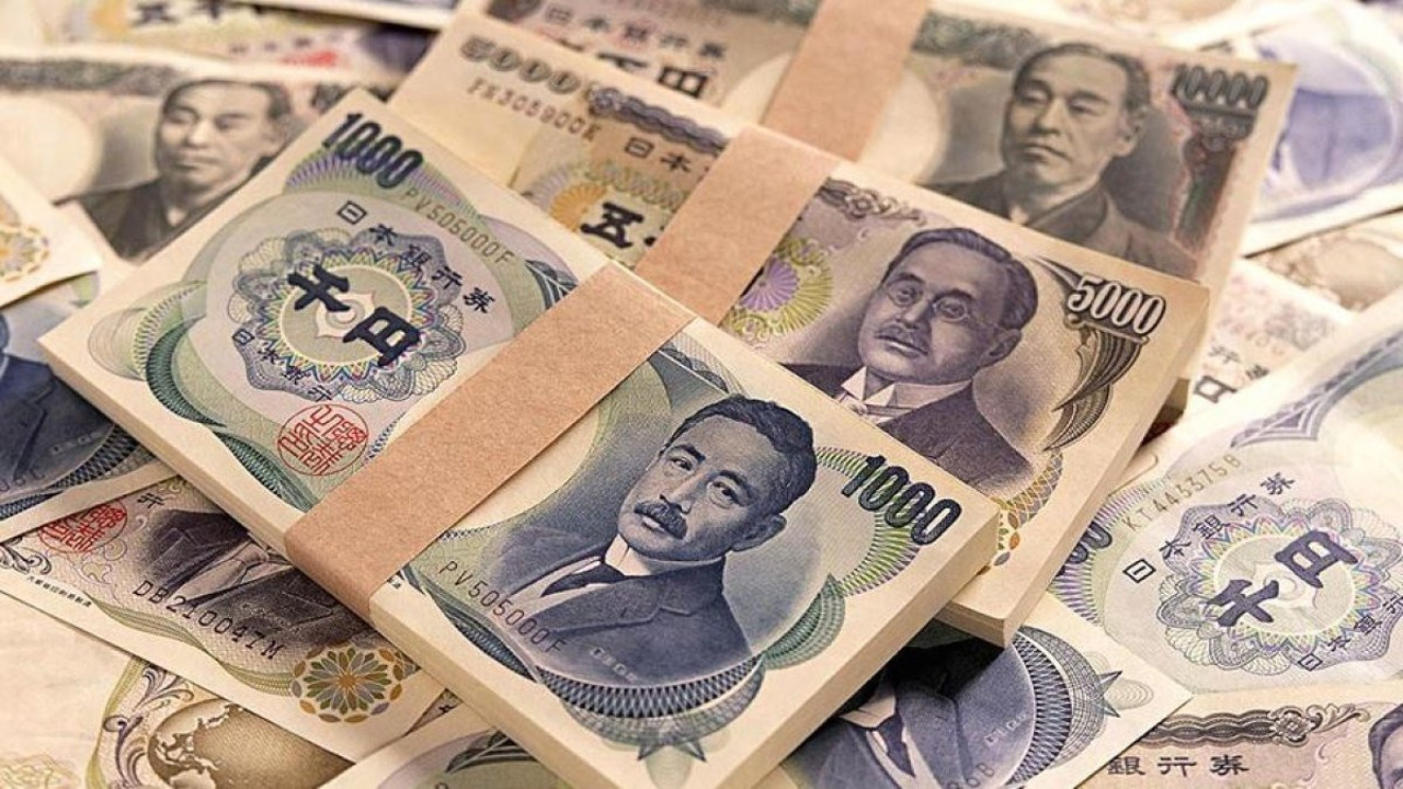 Japonya düşük faize devam etti