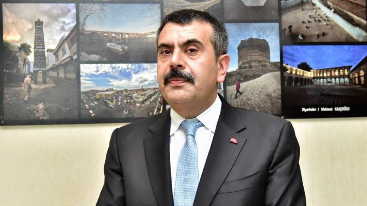 Bakan Tekin'e bir tepki de TÜSİAD'dan geldi. Tarikatlara ve cemaatlere sahip çıkmıştı.