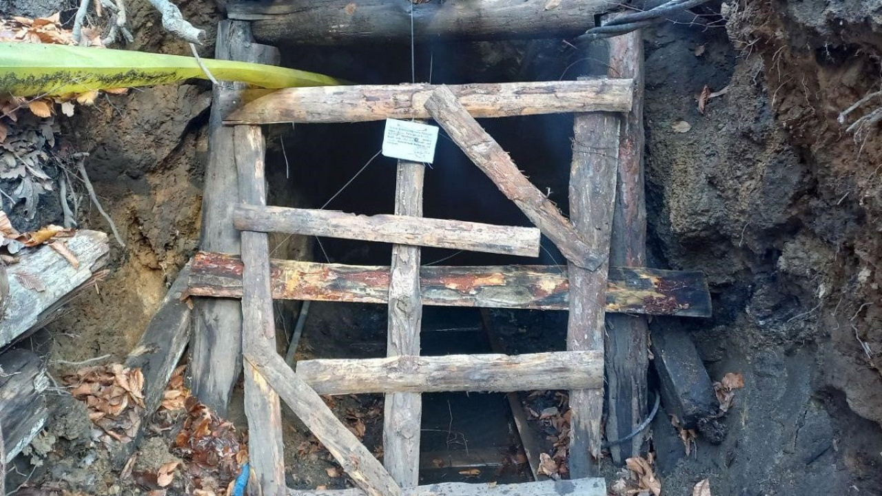 Jandarma kaçak madenleri imha etti