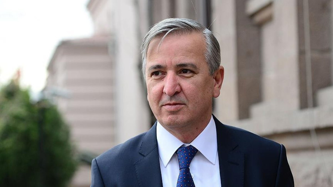 Ali Yerlikaya Atatürk paylaşımı yaptı Erdoğan’ın Atatürk düşmanı eski metin yazarı İçişleri Bakanına saldırdı