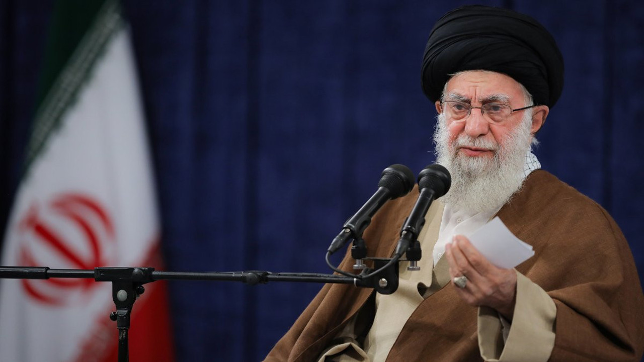 Bombalı saldırı sonrası Hamaney'den tehdit gibi açıklama: Bu felaketin karşılığı çok sert olacak