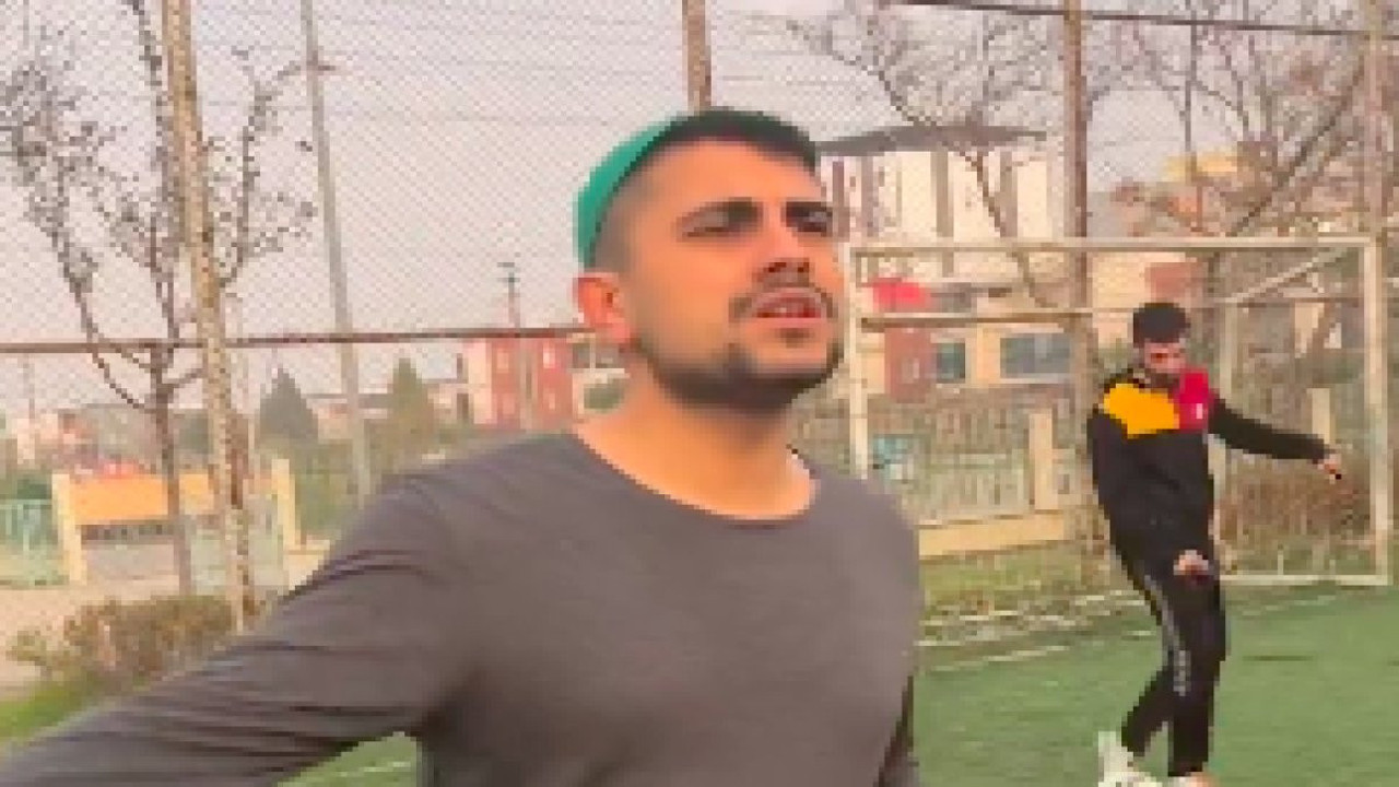 "Futbola siyaset karışırsa nasıl olur?" sorusunu bir videoyla cevaplayan gençlerin videosu milyonlarca kez izlendi