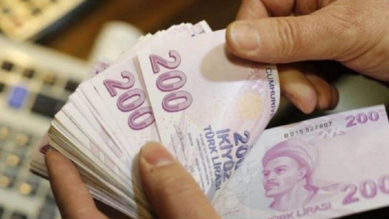 Emekli promosyonuna yeni yıl zammı. Emekliler kuyruğa girecek