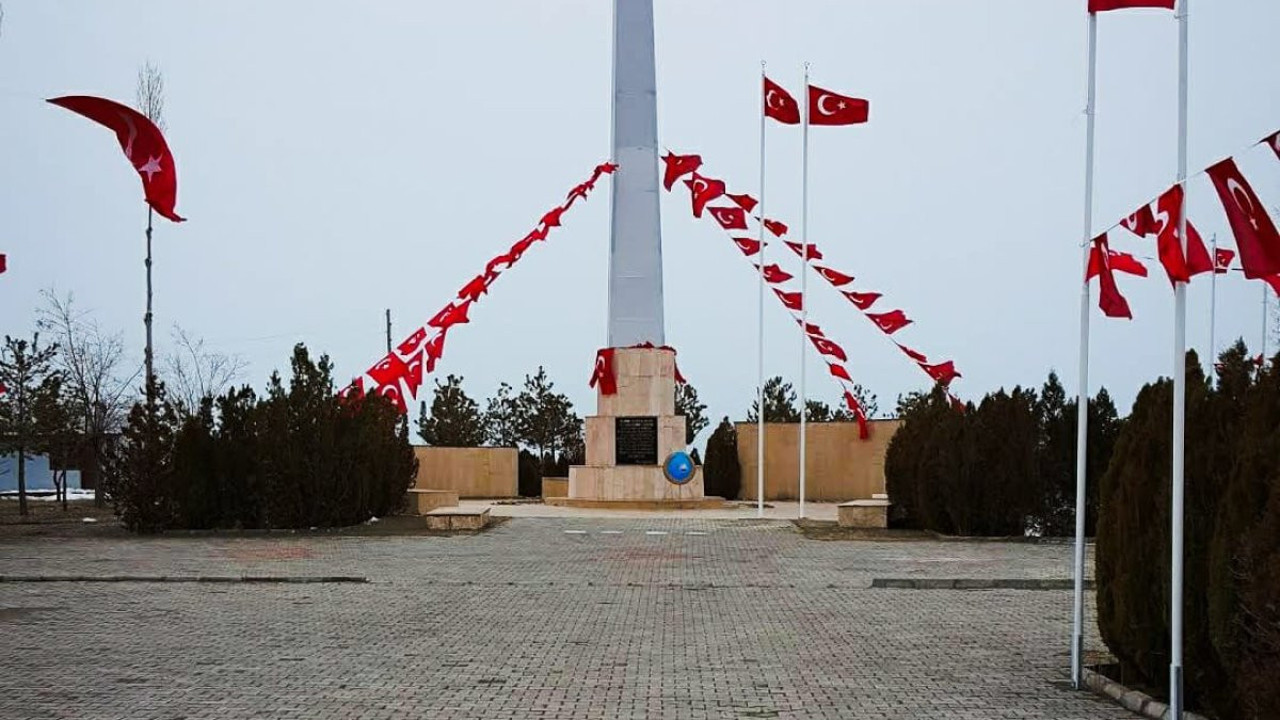Ermeni mezaliminden kaçanlar için İffet Anıtı talebi
