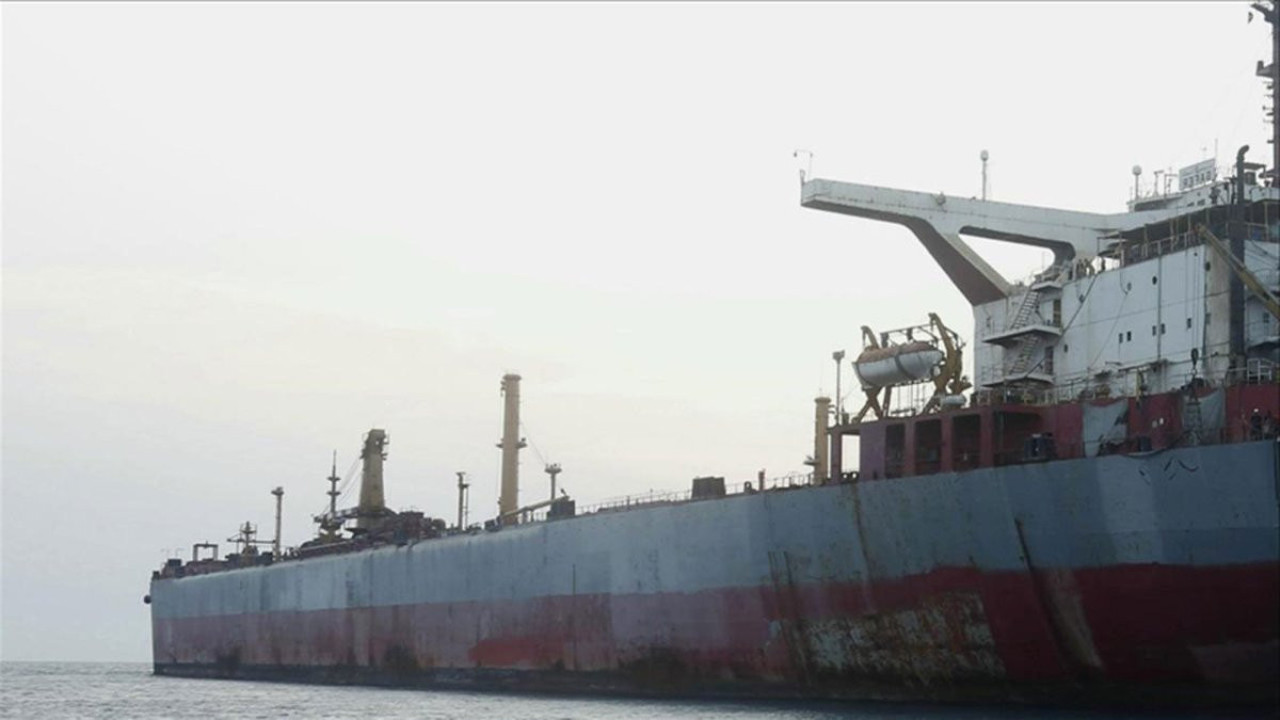 Husiler, Amerikan gemisini hedef aldı. Kızıldeniz'de gerilim tırmanıyor