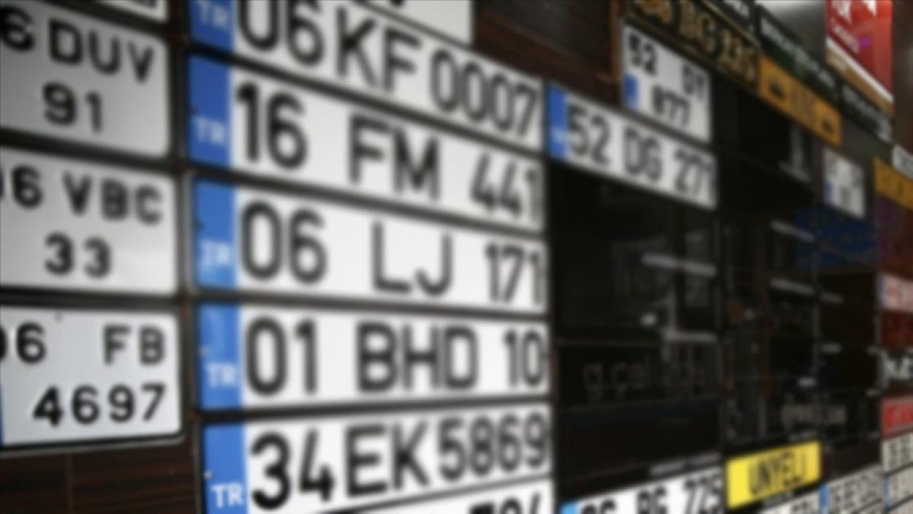 Plakalarda yeni dönem. Tüm sürücüleri ilgilendiriyor. Para ve hapis cezası geliyor