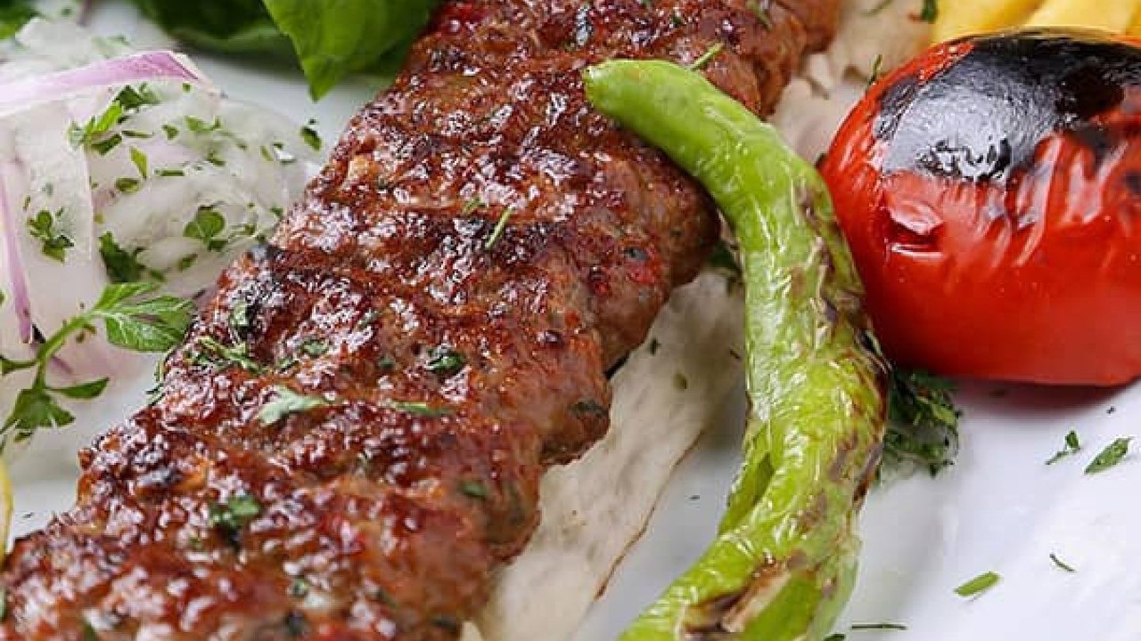 Adana Kebabı nasıl yapılır? Adana Kebabı tarifi için malzemeler neler?
