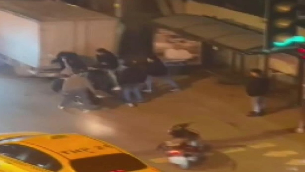 Motosiklet sürücüleri arasında bıçaklı kavga çıktı: 1 ölü