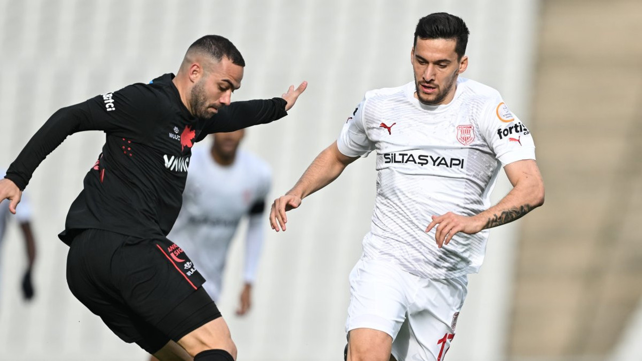 Umut Nayir Kargümrük maçında sakatlanmıştı. Hocası son durumunu açıkladı