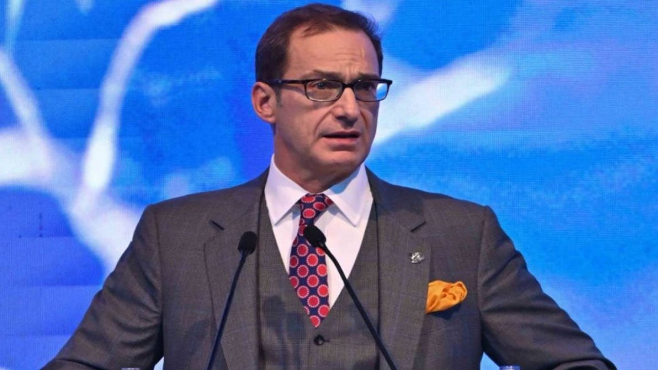 Ömer Koç’un sözlerine sosyal medyadan güldüren yanıt! 7 stoper alan kardeşine söyle önce