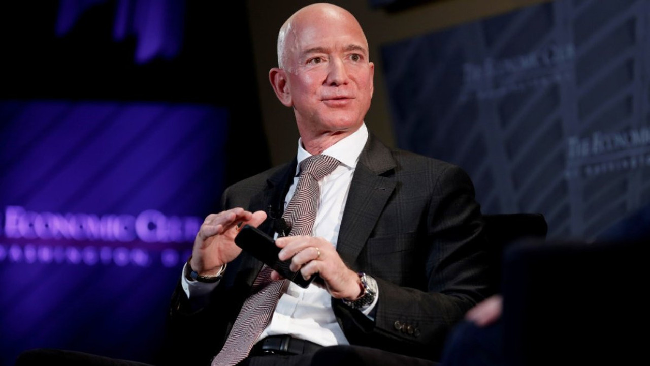 Bezoz’tan planlı hisse satışı