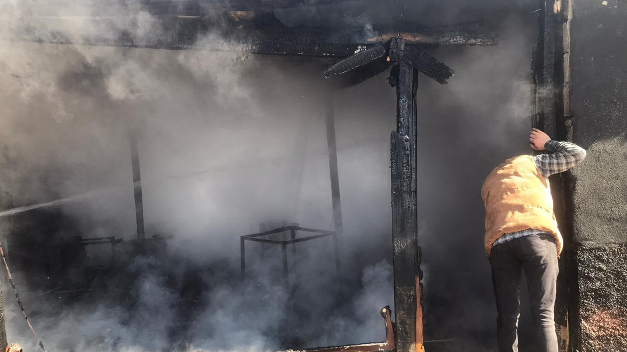 Çocuk oyun parkında yangın çıktı