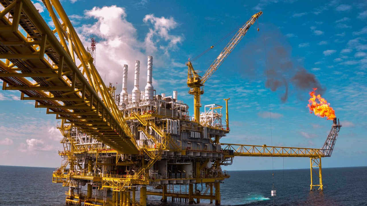 Brent petrolün varil fiyatı 80,62 dolar (26 Şubat 2024)