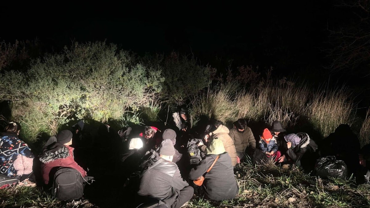 Çanakkale'de 9 Afgan uyruklu şahıs kaçarken yakalandı