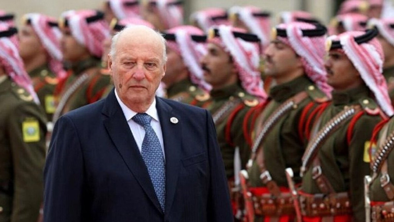 Norveç Kralı Harald, Malezya’da hastaneye kaldırıldı