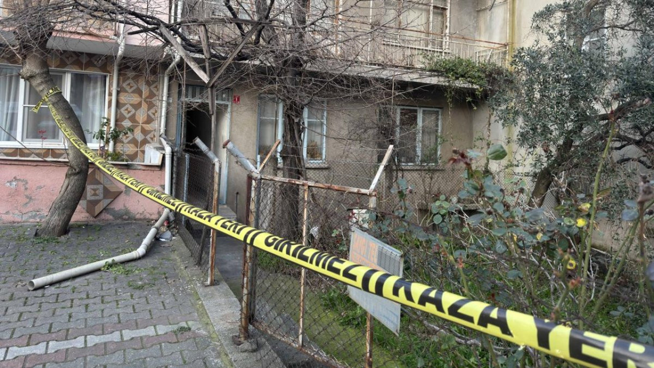 Balıkesir'de anne ile oğlu evde ölü bulundu