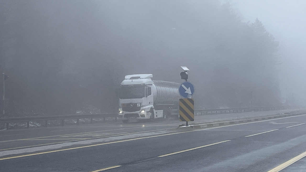 Bolu Dağı'nda sis etkili oldu