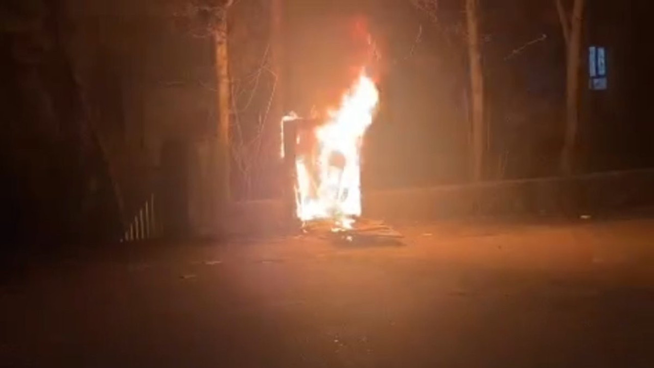 Siverek’te elektrik panosu bomba gibi patladı