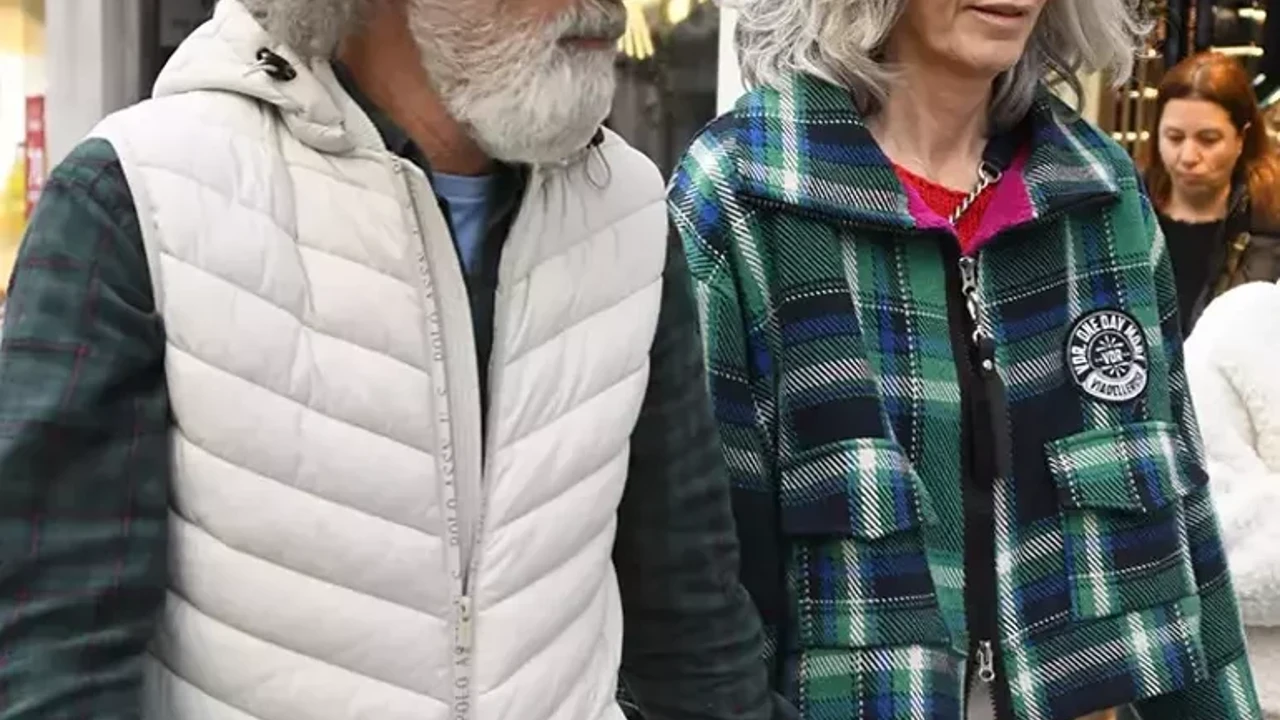 Serenay Sarıkaya’nın annesi ve Cansu Tosun’un babası ilk kez el ele yakalandı