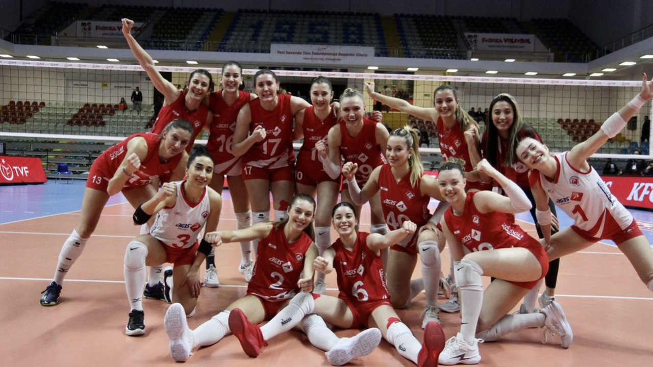 İzmir 13 yıl sonra Sultanlar Ligi'ne döndü. Bu gurur Aras Kargo'nun