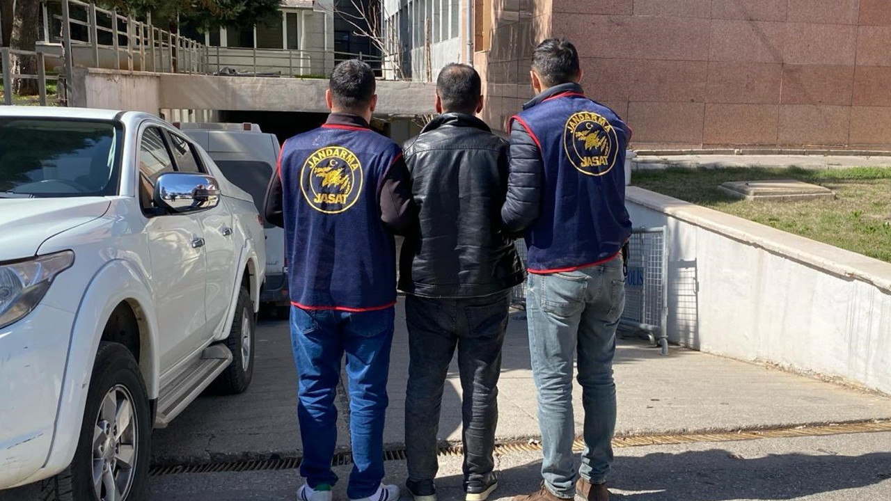 11 ayrı suçtan 10 yıldır aranıyordu. En sonunda yakalandı