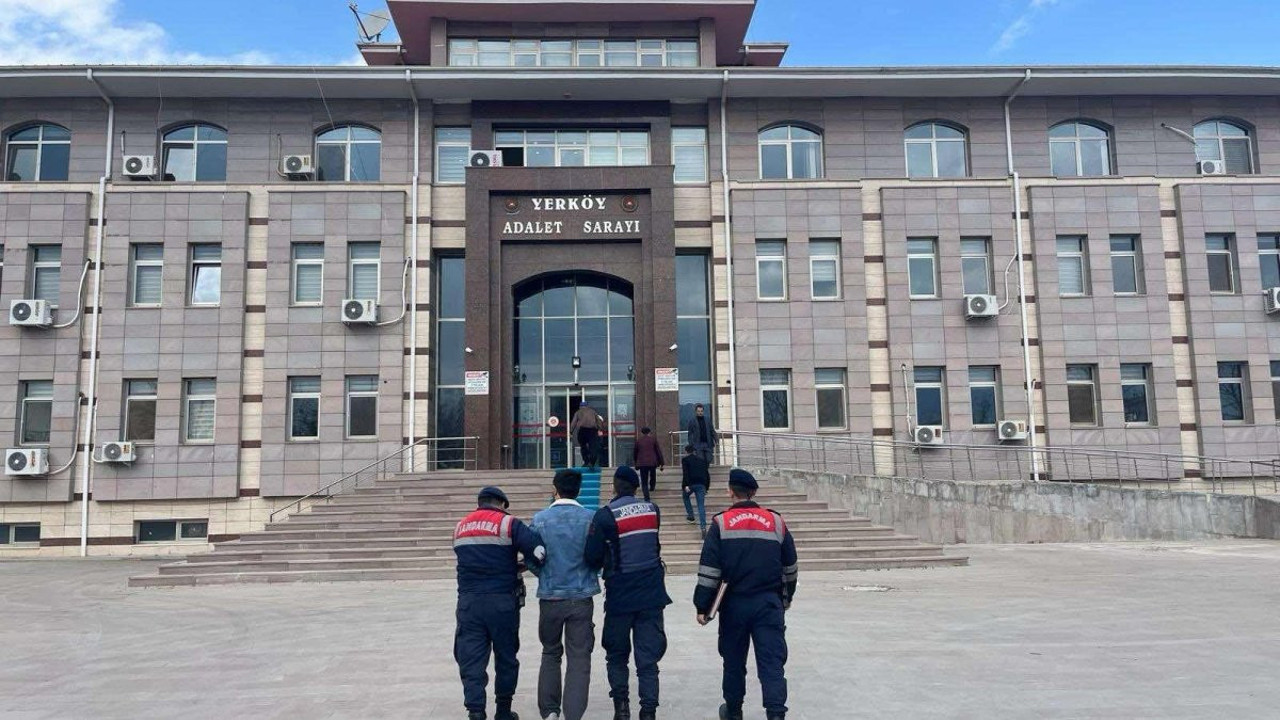 Yozgat’ta aranan 12 şahıs kıskıvrak yakalandı