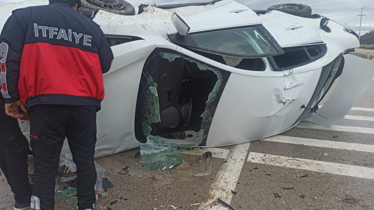 Elazığ’da otomobil takla attı: 1 yaralı