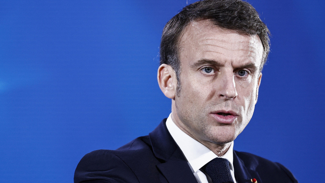 Fransa Cumhurbaşkanı Moskova'daki terör saldırısını kınadı