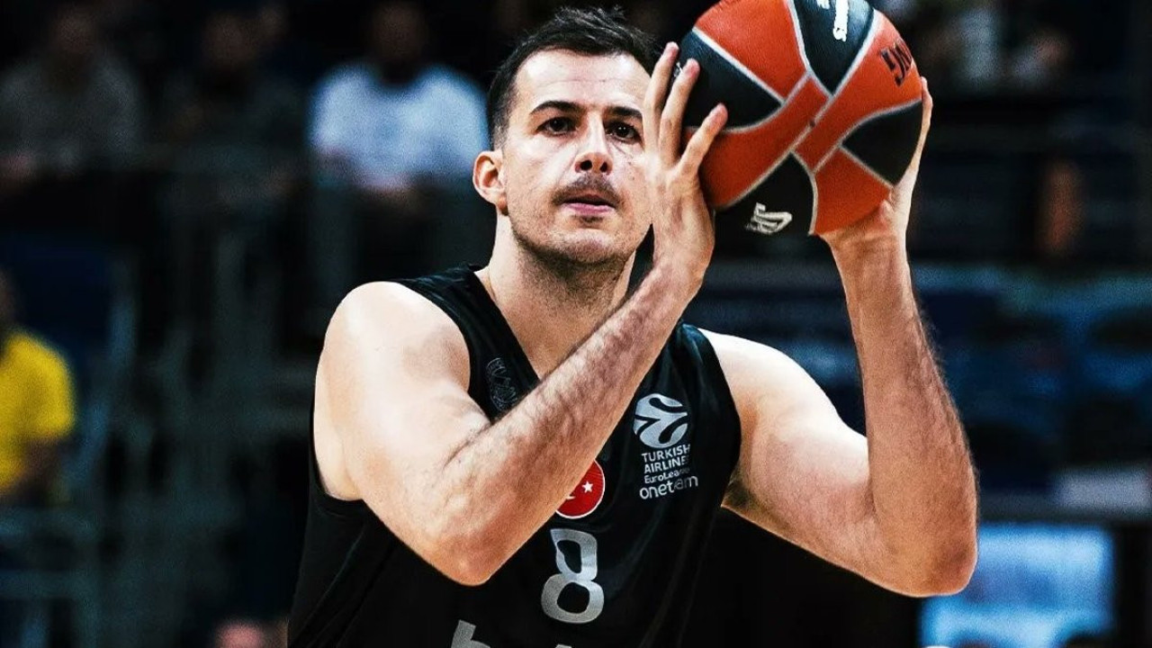 Dünya yıldızı emekli oldu. Fenerbahçe'de de oynamıştı