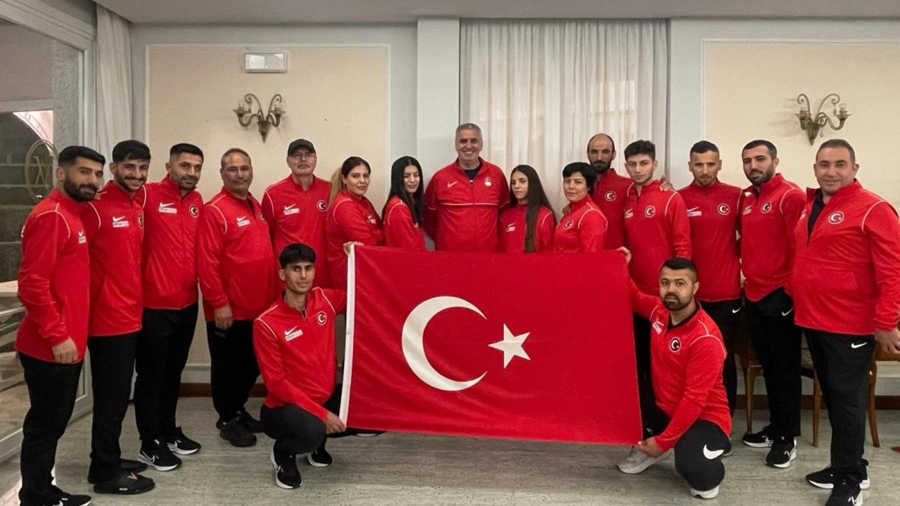 Milli sporculardan madalya yağmuru