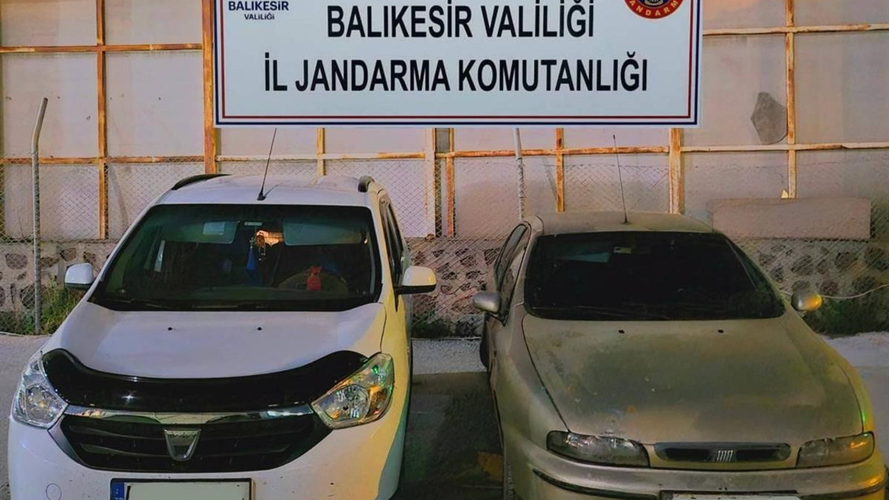 Balıkesir'de göçmen kaçakçılığı operasyonu (26 Mart 2024)