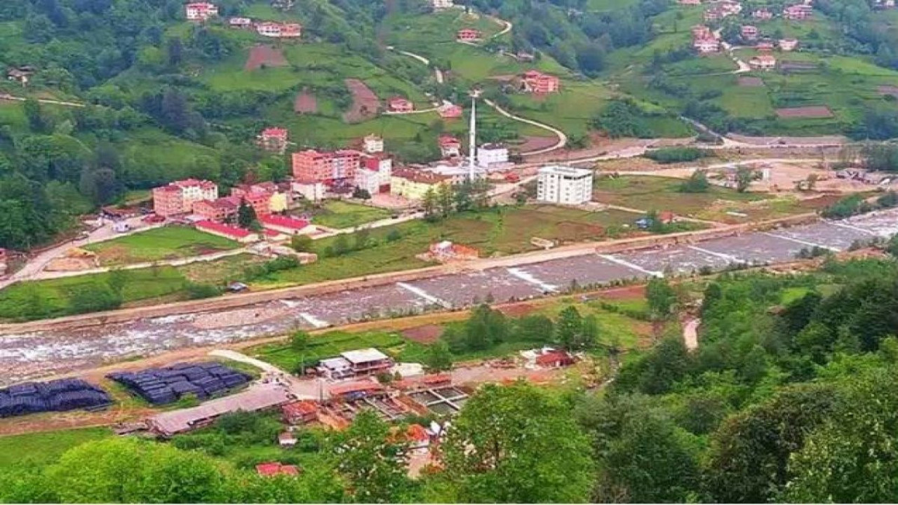 Trabzon'da 3 işçi toprak altında kaldı! AFAD harekete geçti