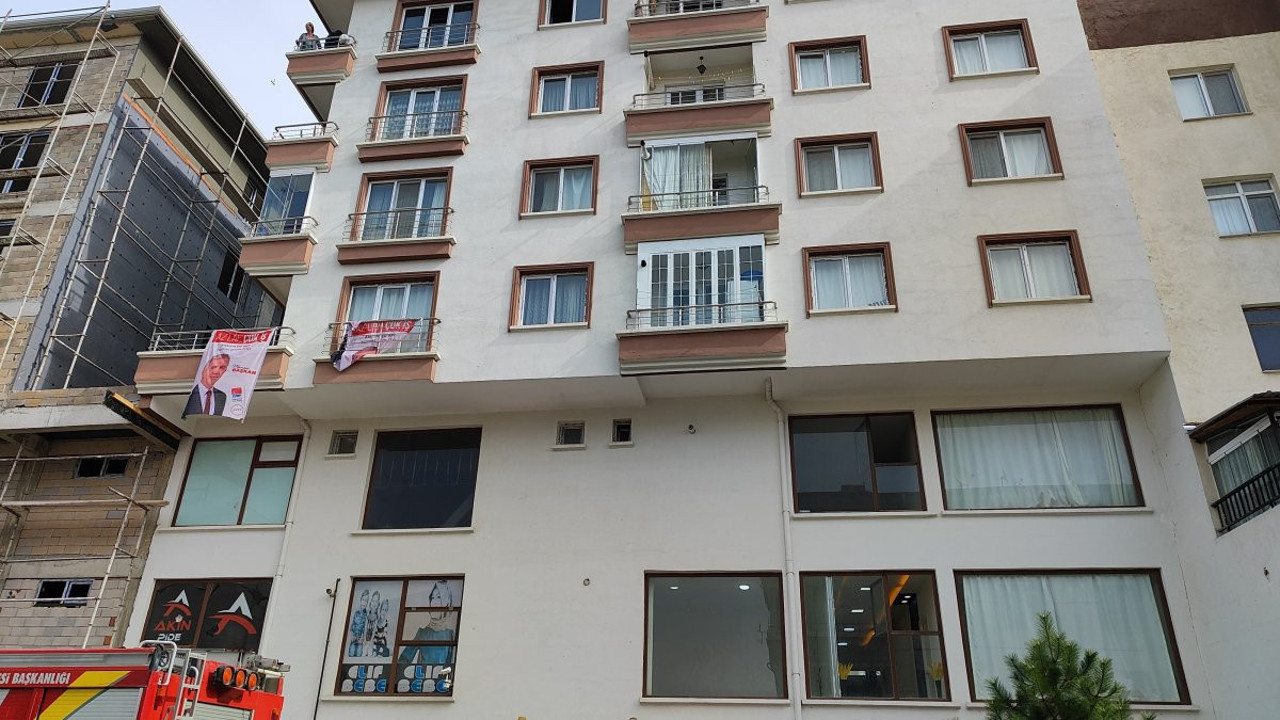 Ankara'da yangın. Bir ev kullanılamaz hale geldi