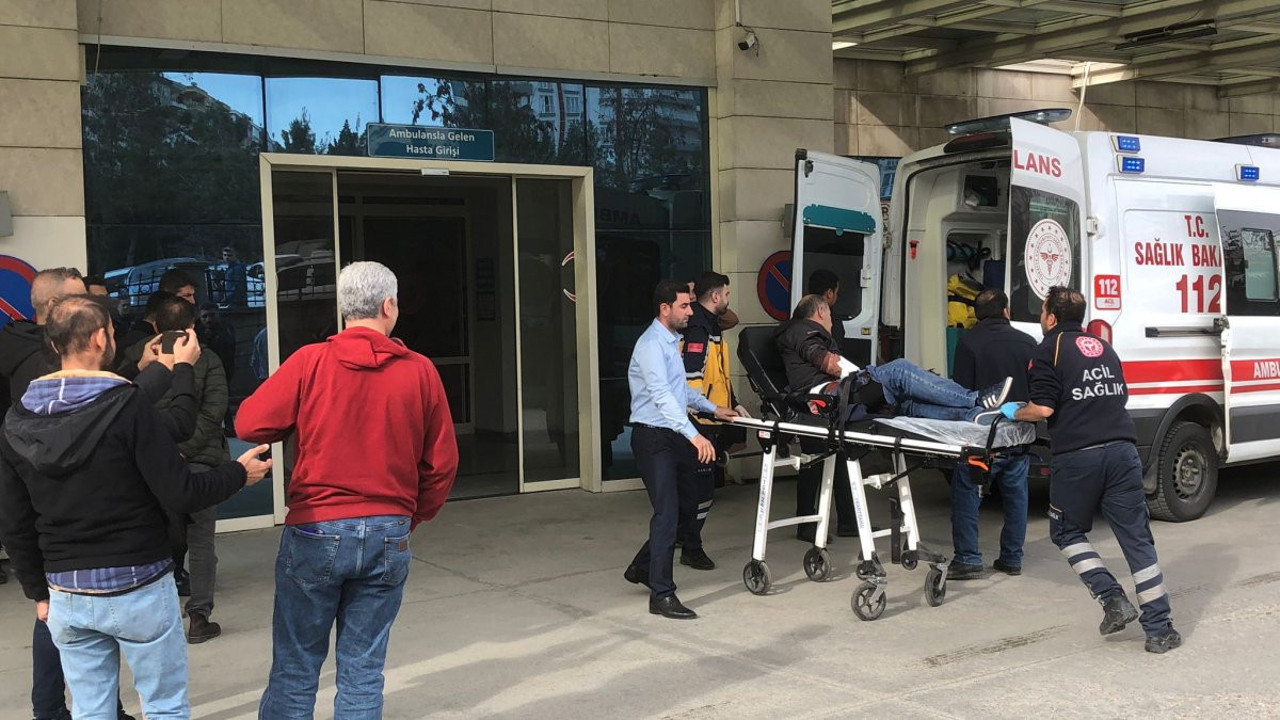 Muhtarlık yarışında uzun namlulu silahlar konuştu. 1’i polis 9 kişi yaralı