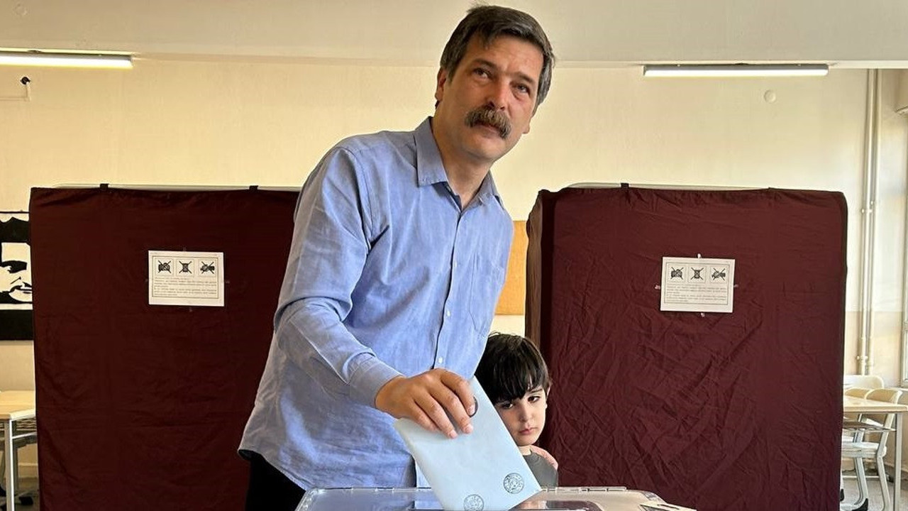 Kocaeli Gebze Belediye Başkan adayı oyunu Kadıköy'de kullandı