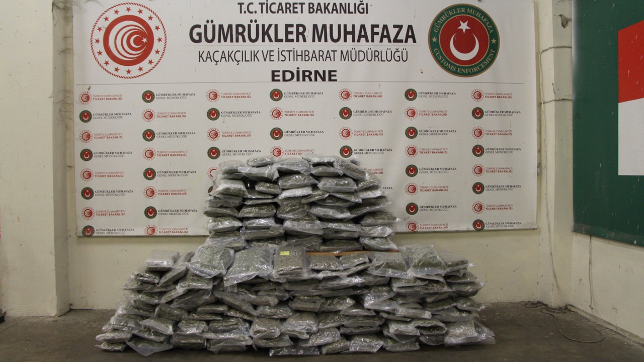 Gümrükte 220 kilogram uyuşturucu ele geçirildi